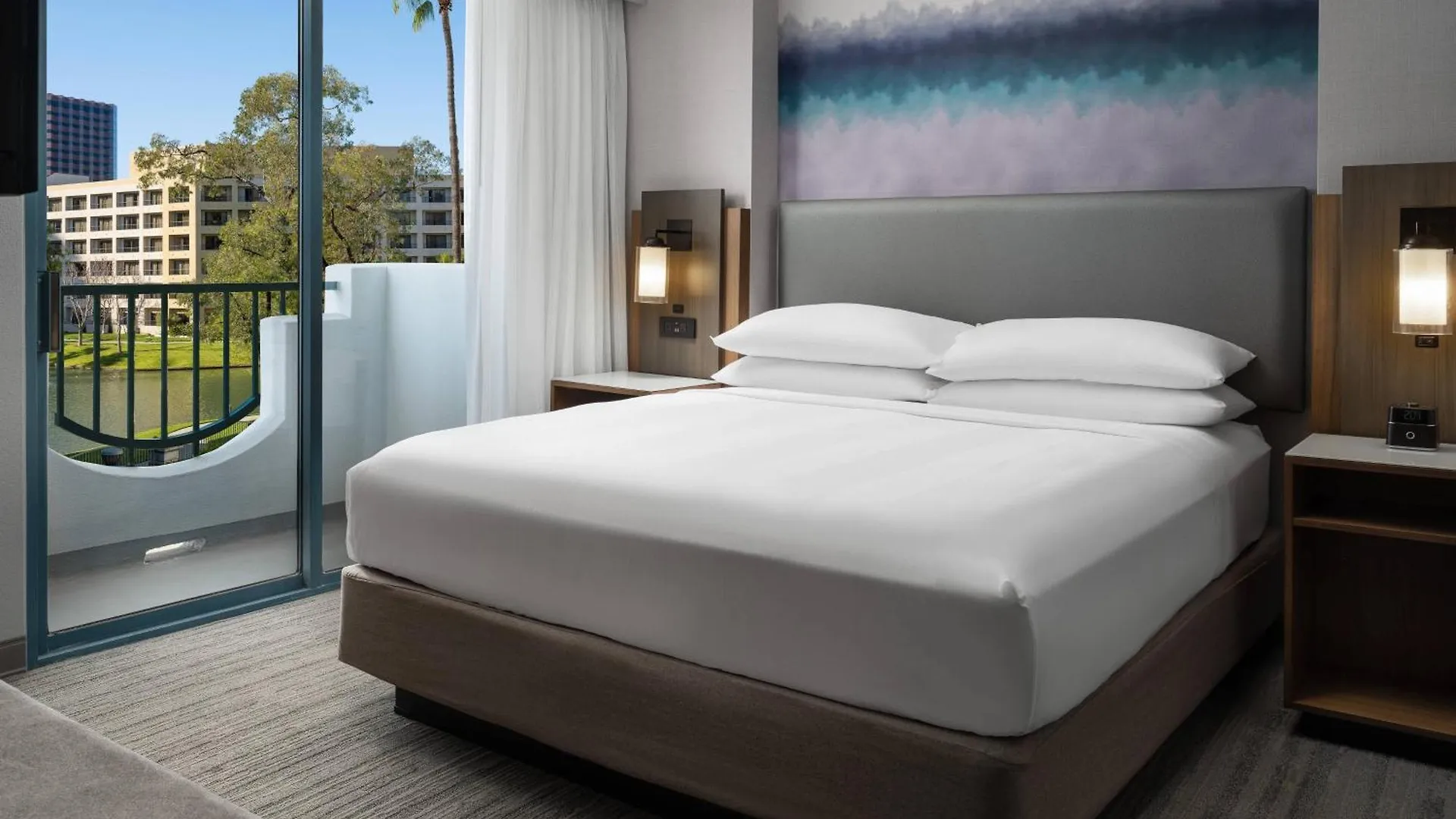 Отель Costa Mesa Marriott 4*,  США