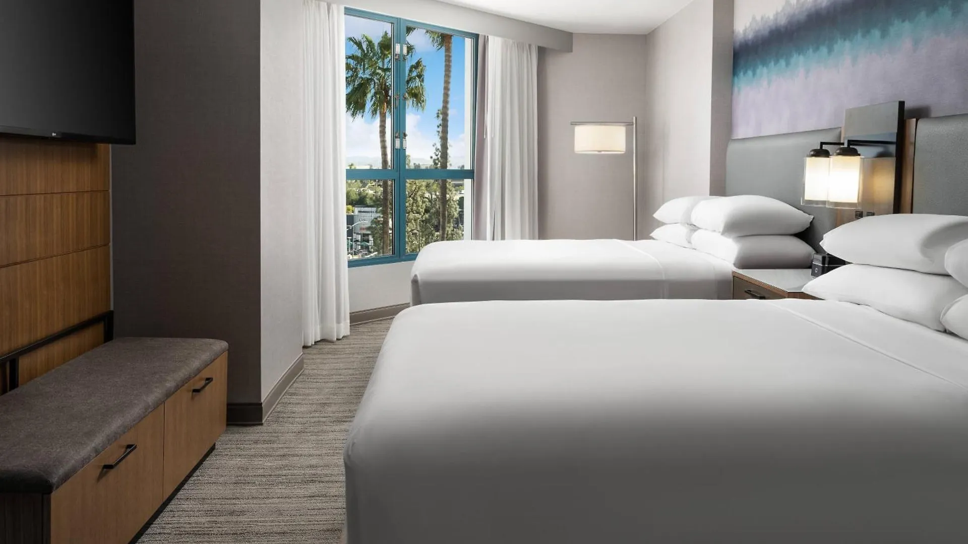 Отель Costa Mesa Marriott