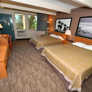 - Newport Beach Area Hotel