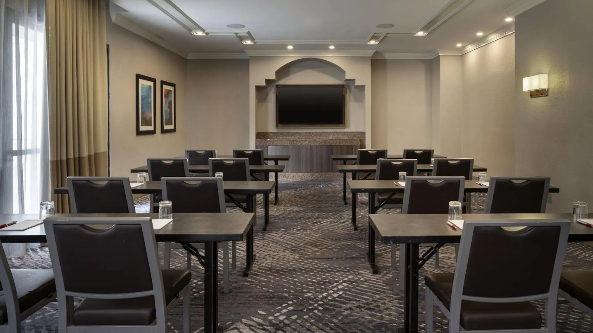 Costa Mesa Marriott Hotel