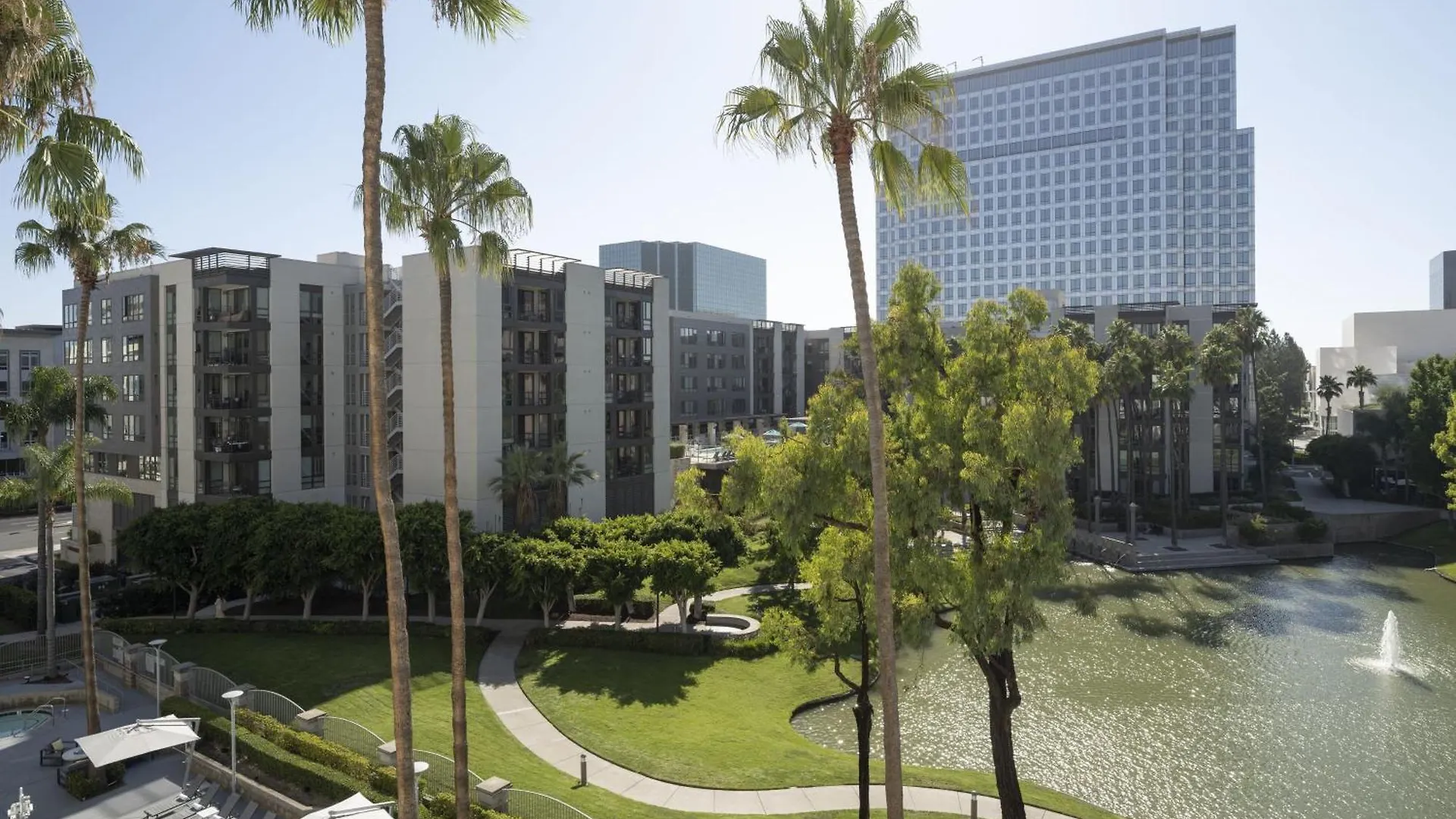 Costa Mesa Marriott Hotel