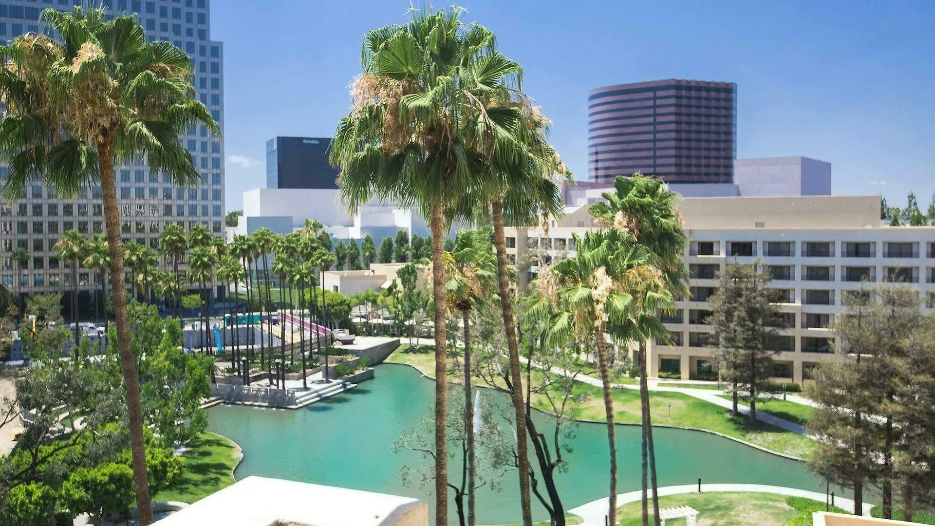 Costa Mesa Marriott Hotel